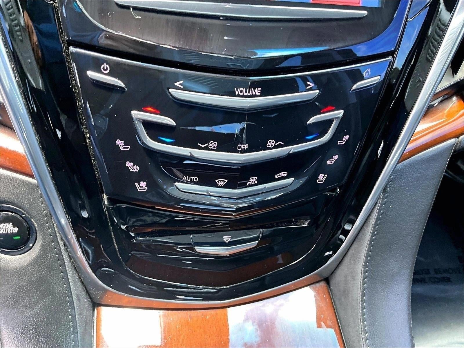 2018 Cadillac Escalade Luxury