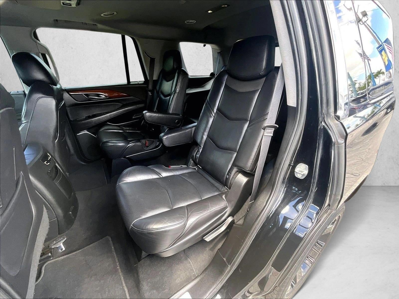 2018 Cadillac Escalade Luxury