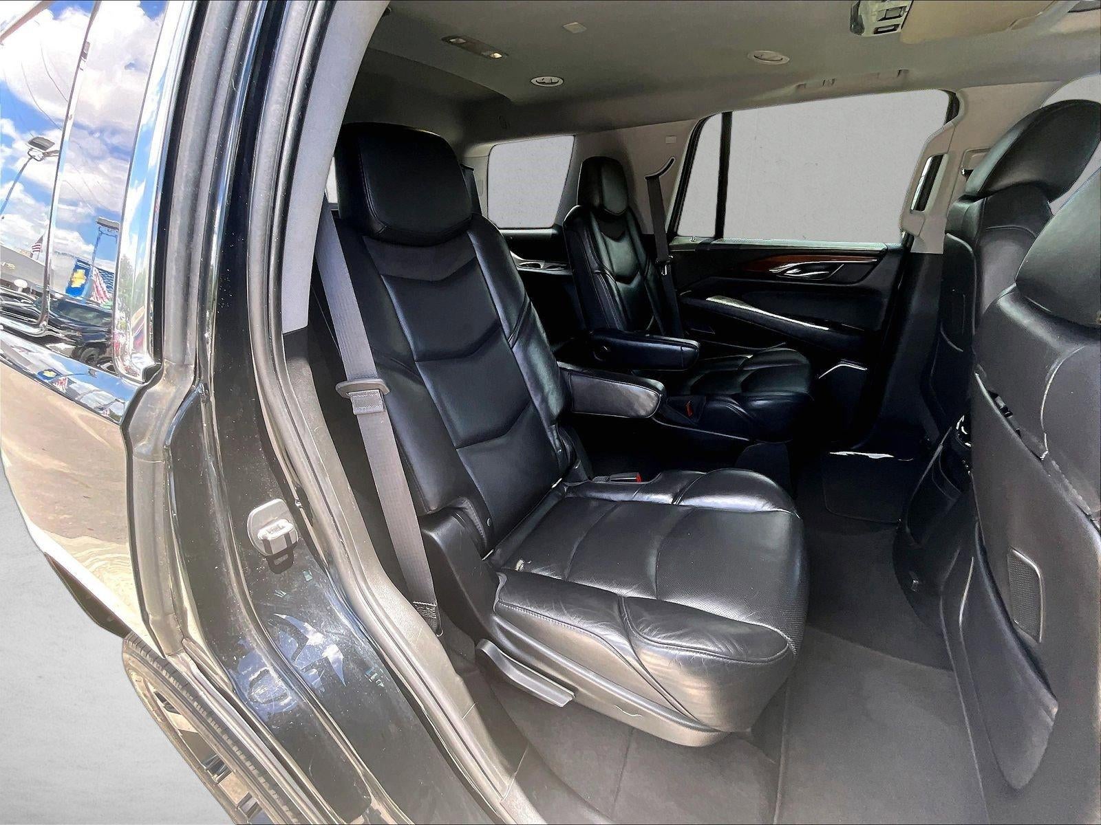 2018 Cadillac Escalade Luxury