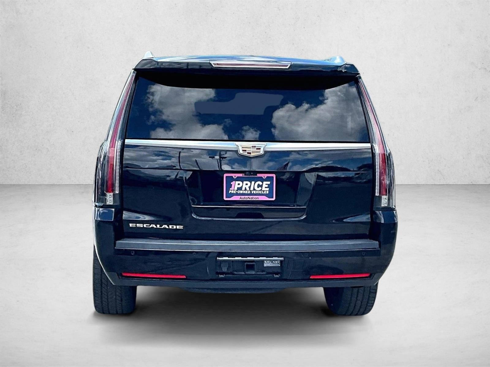 2018 Cadillac Escalade Luxury