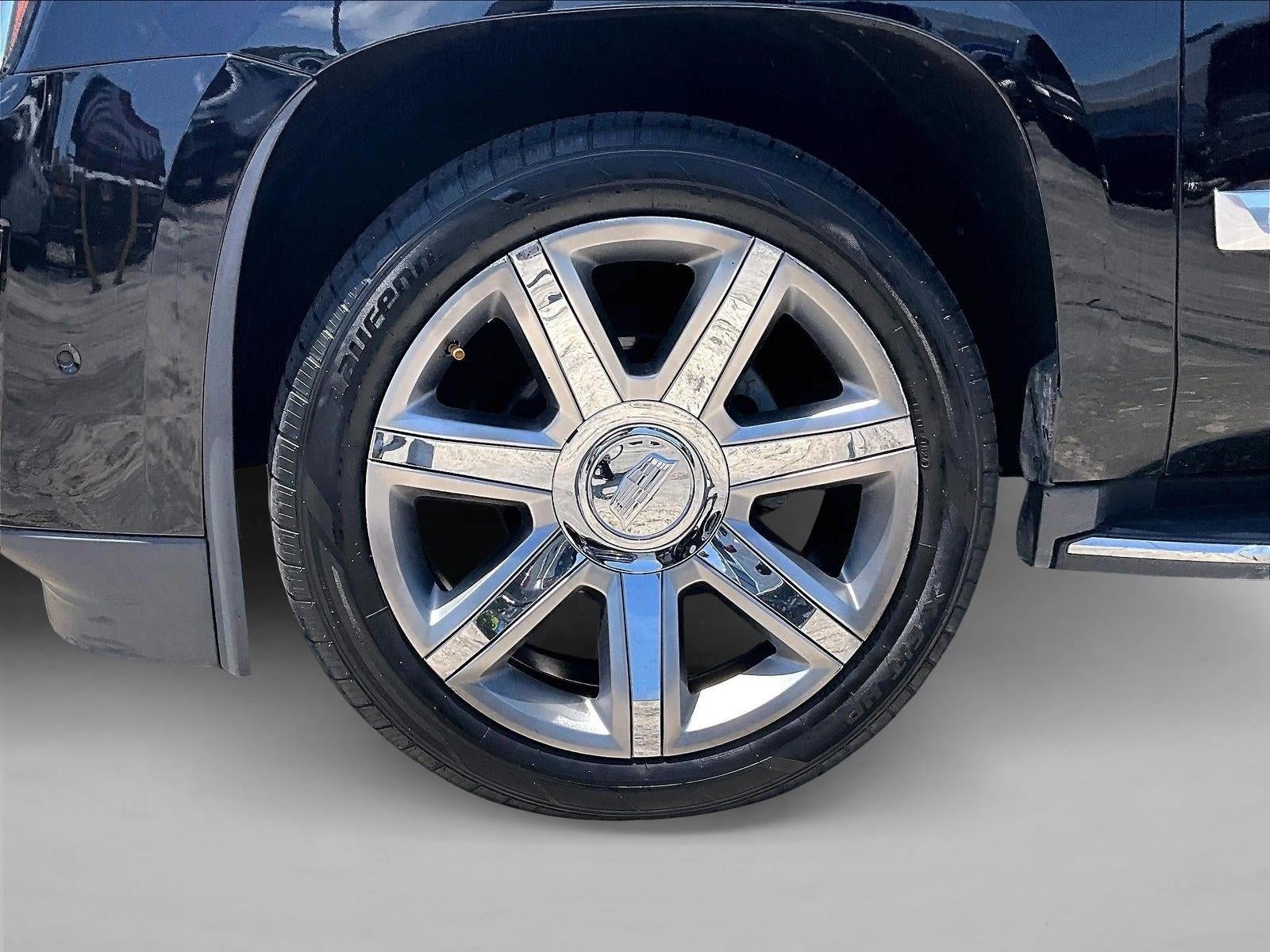 2017 Cadillac Escalade ESV Luxury