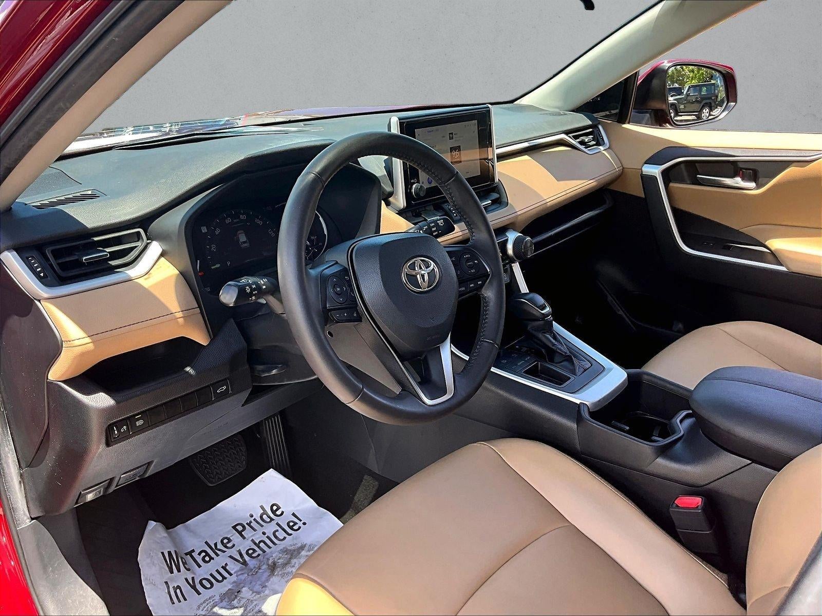2023 Toyota RAV4 XLE Premium
