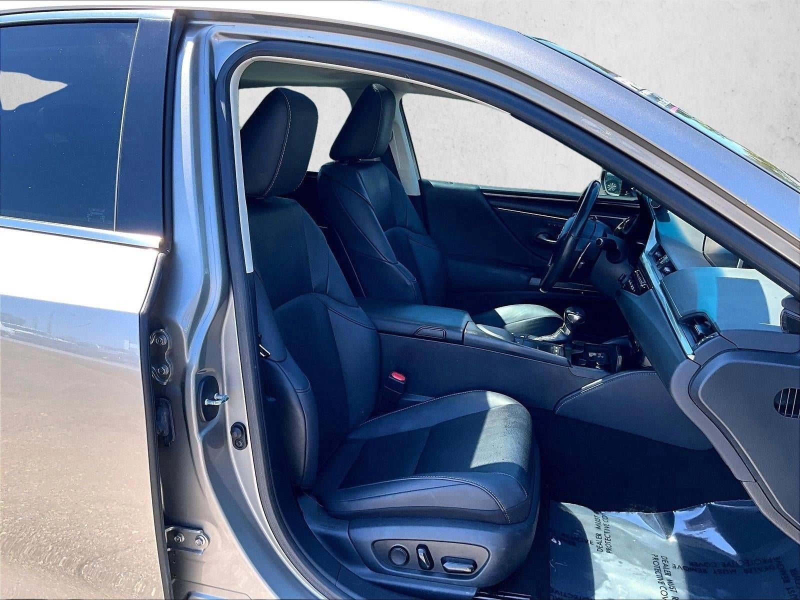 2020 Lexus ES 