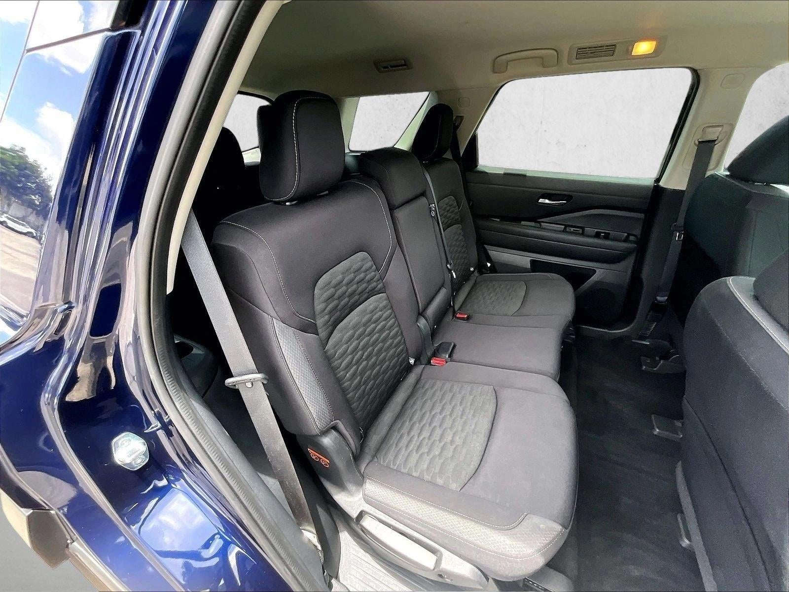 2022 Nissan Pathfinder SV 2WD