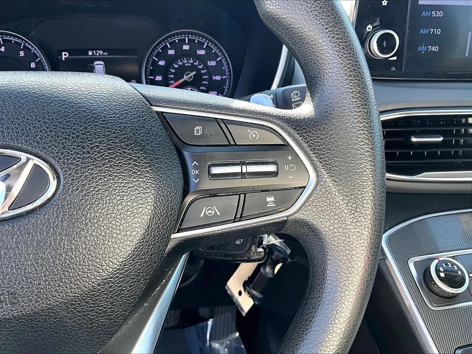 2021 Hyundai Santa Fe SE