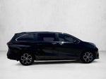 2025 Toyota Sienna Platinum