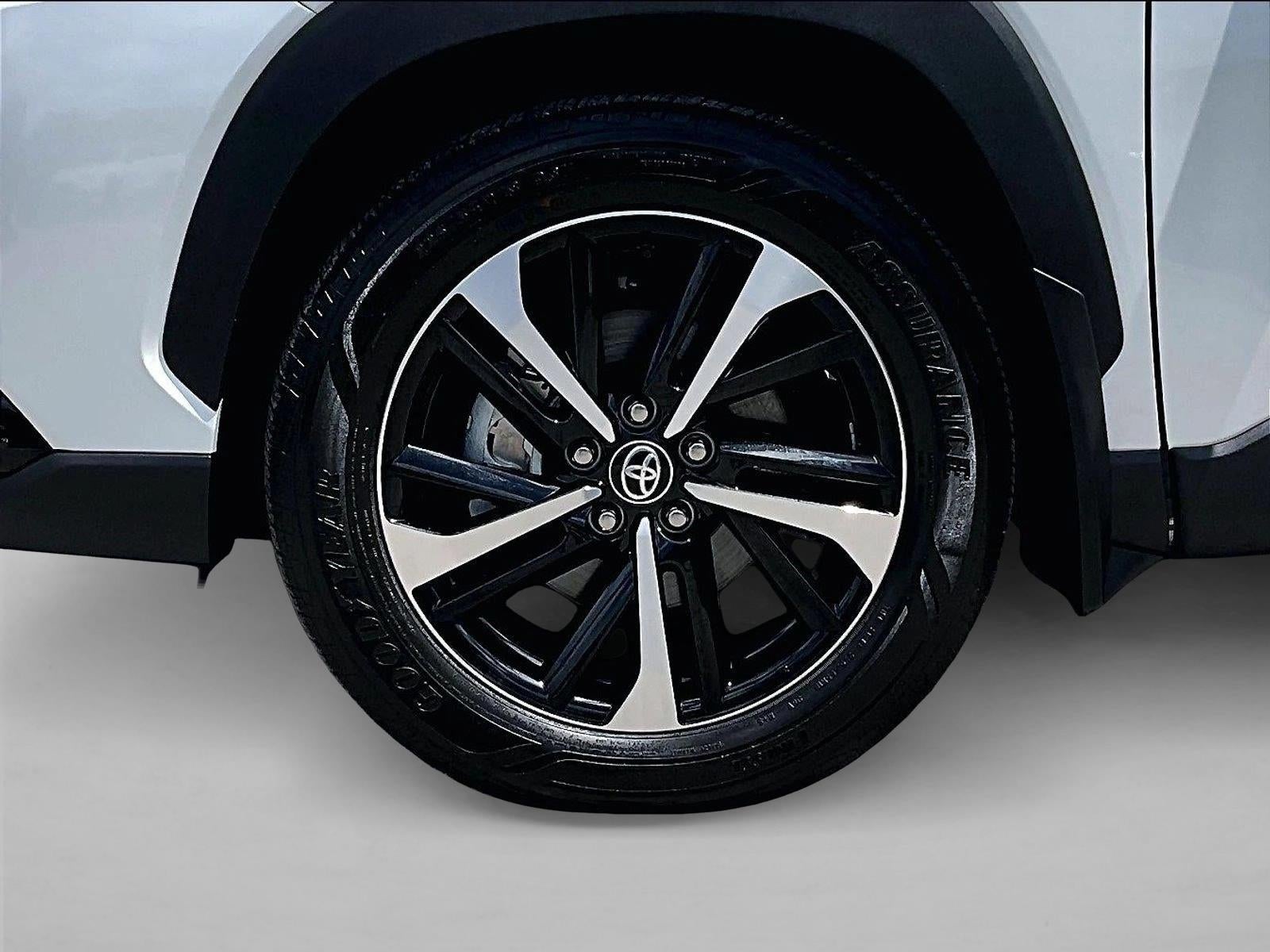 2025 Toyota Corolla Cross Hybrid XSE