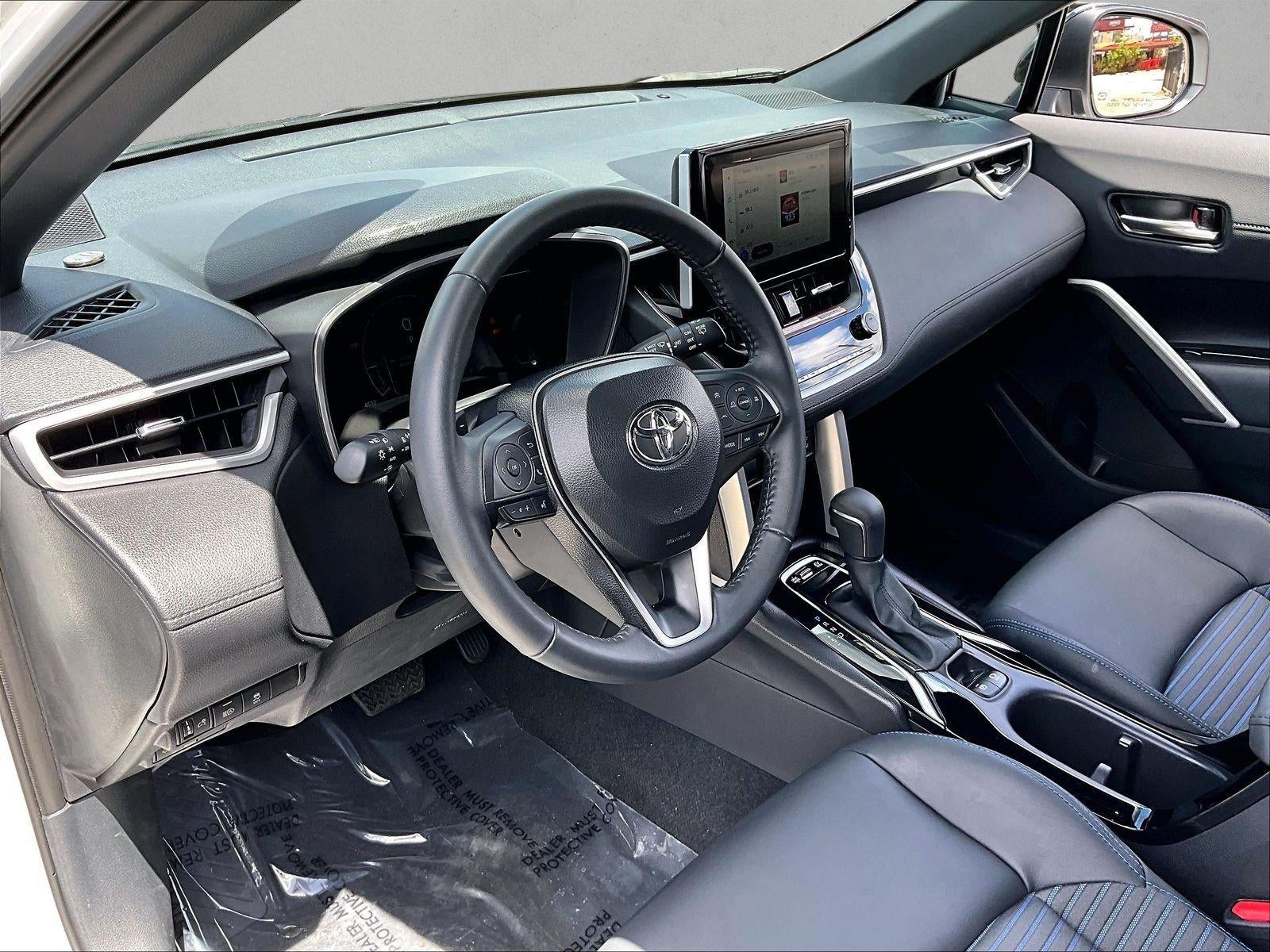 2025 Toyota Corolla Cross Hybrid XSE