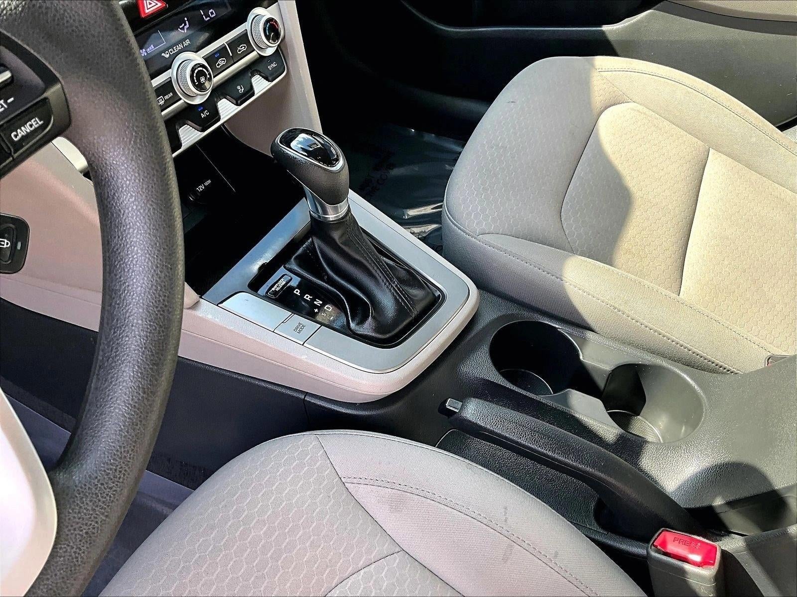 2020 Hyundai Elantra SE