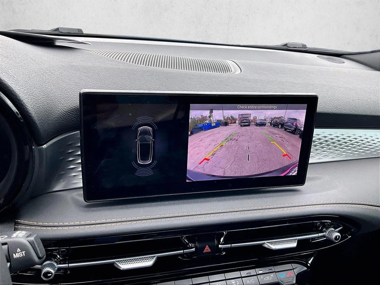 2025 Alfa Romeo Tonale Base