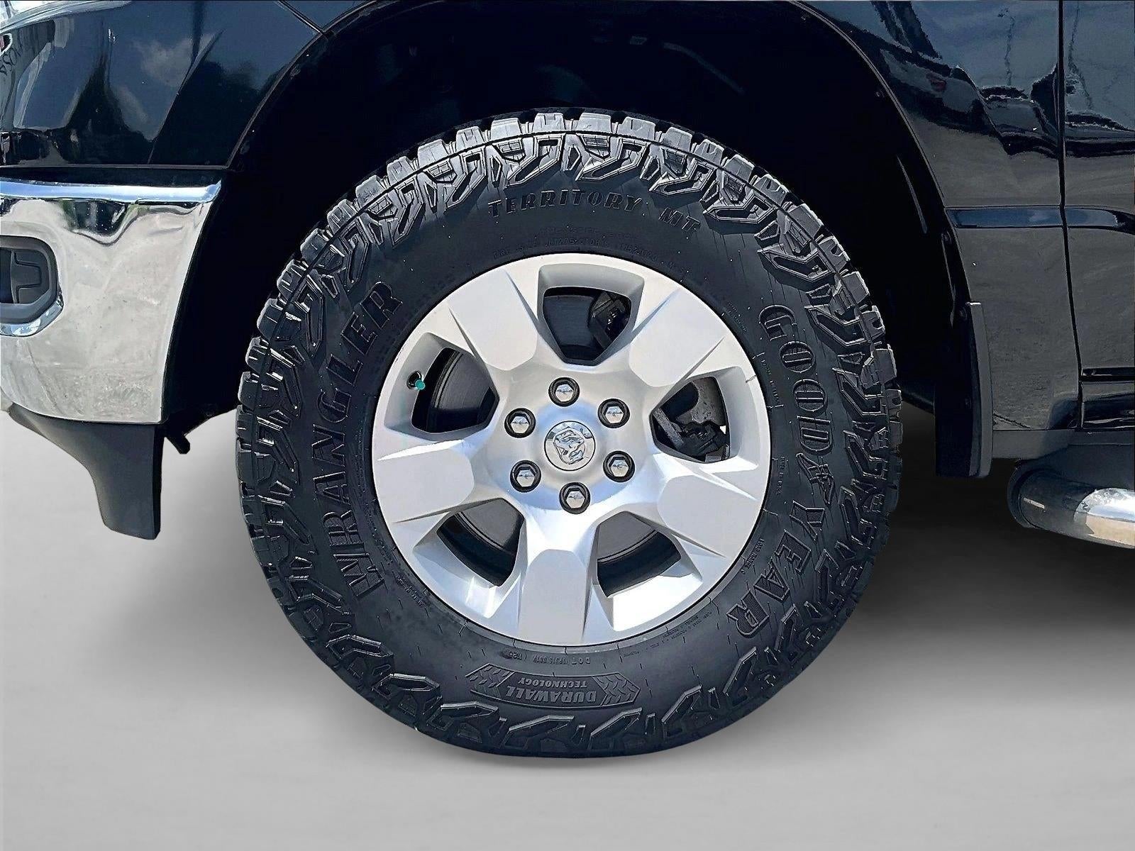 2020 RAM 1500 Big Horn Quad Cab 4x2 6'4" Box