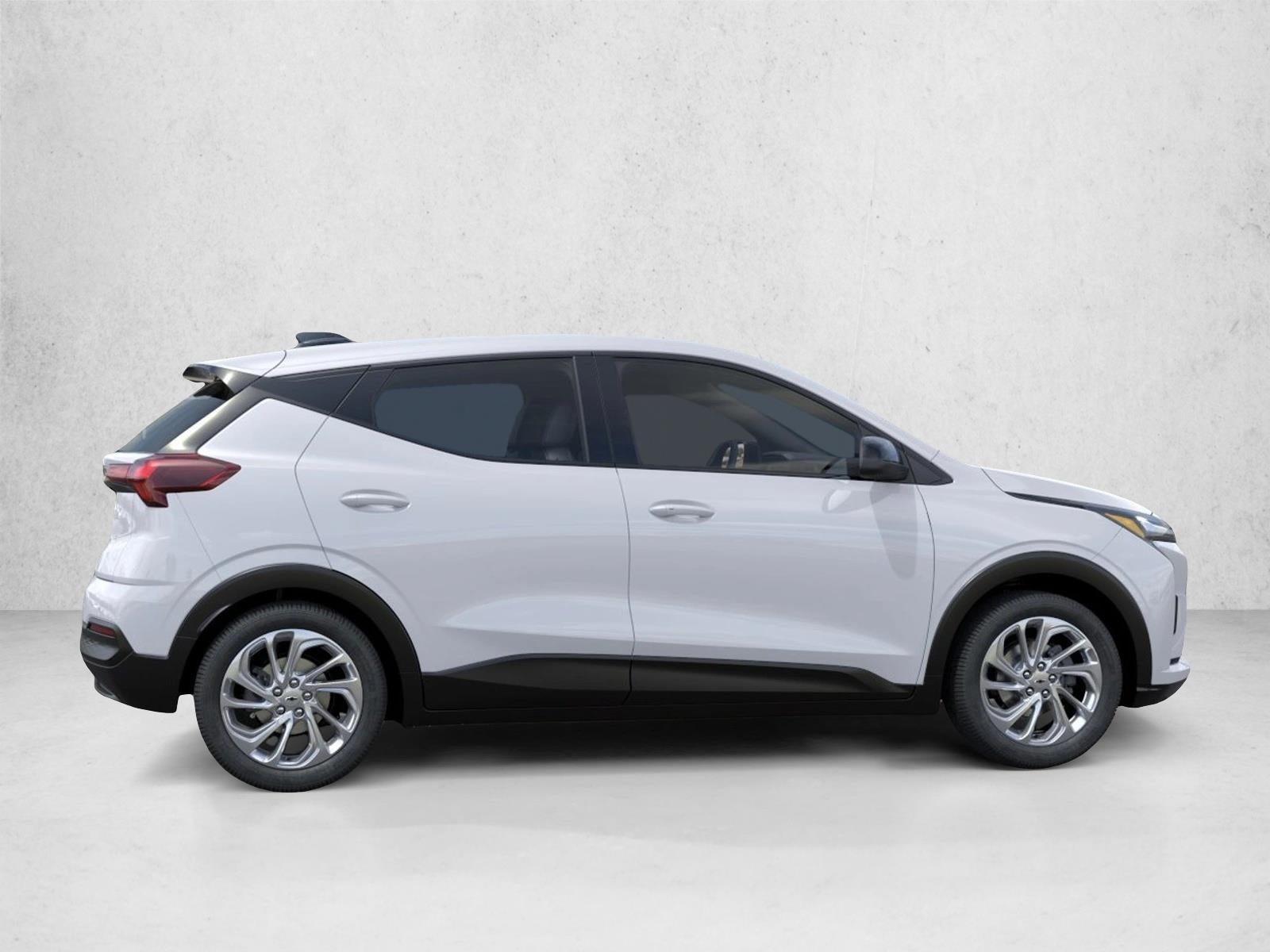 2027 Chevrolet Bolt LT - Photo 6