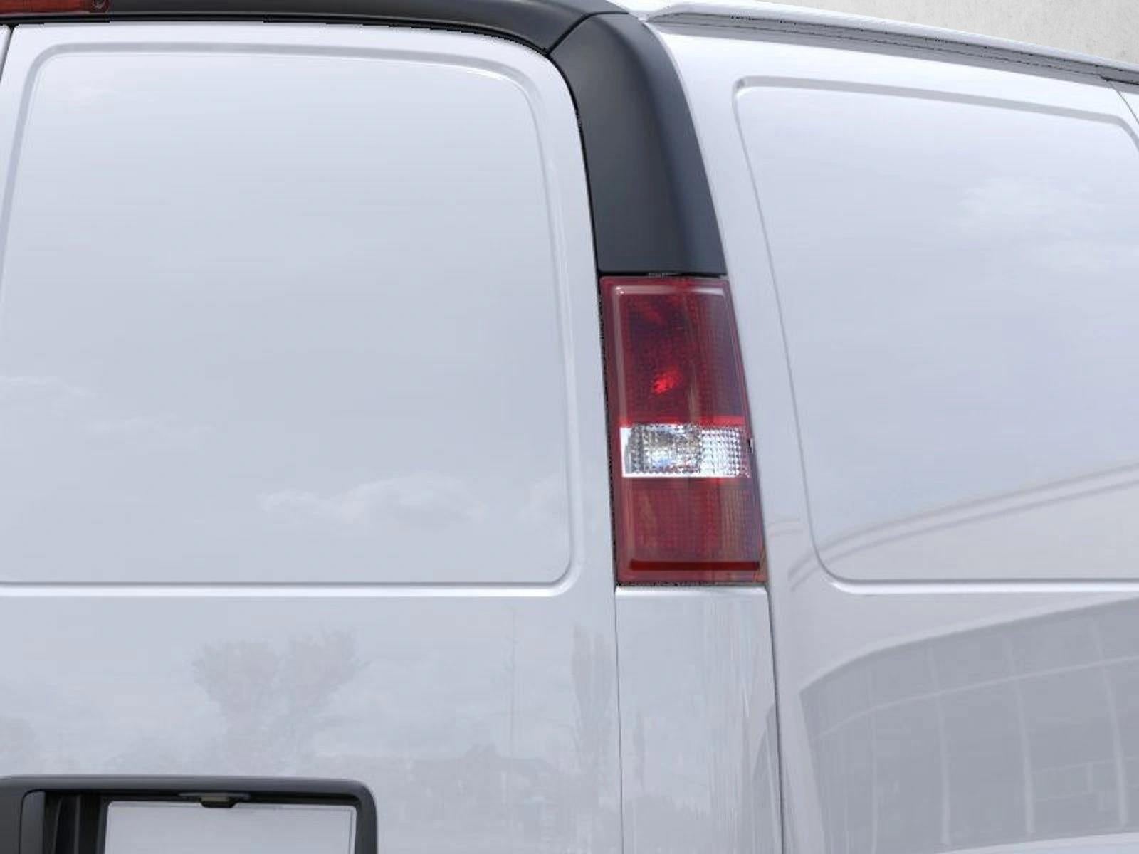 2025 Chevrolet Express Cargo Base