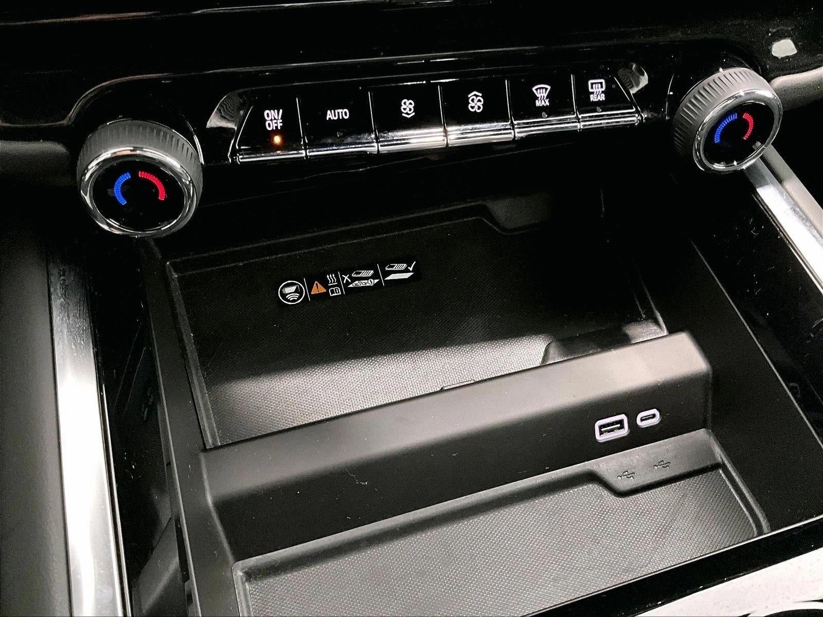 2025 Chevrolet Suburban RST