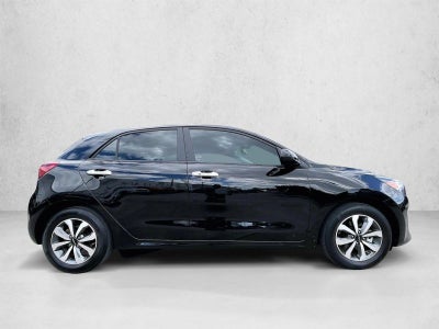 2023 Kia Rio 5-Door S