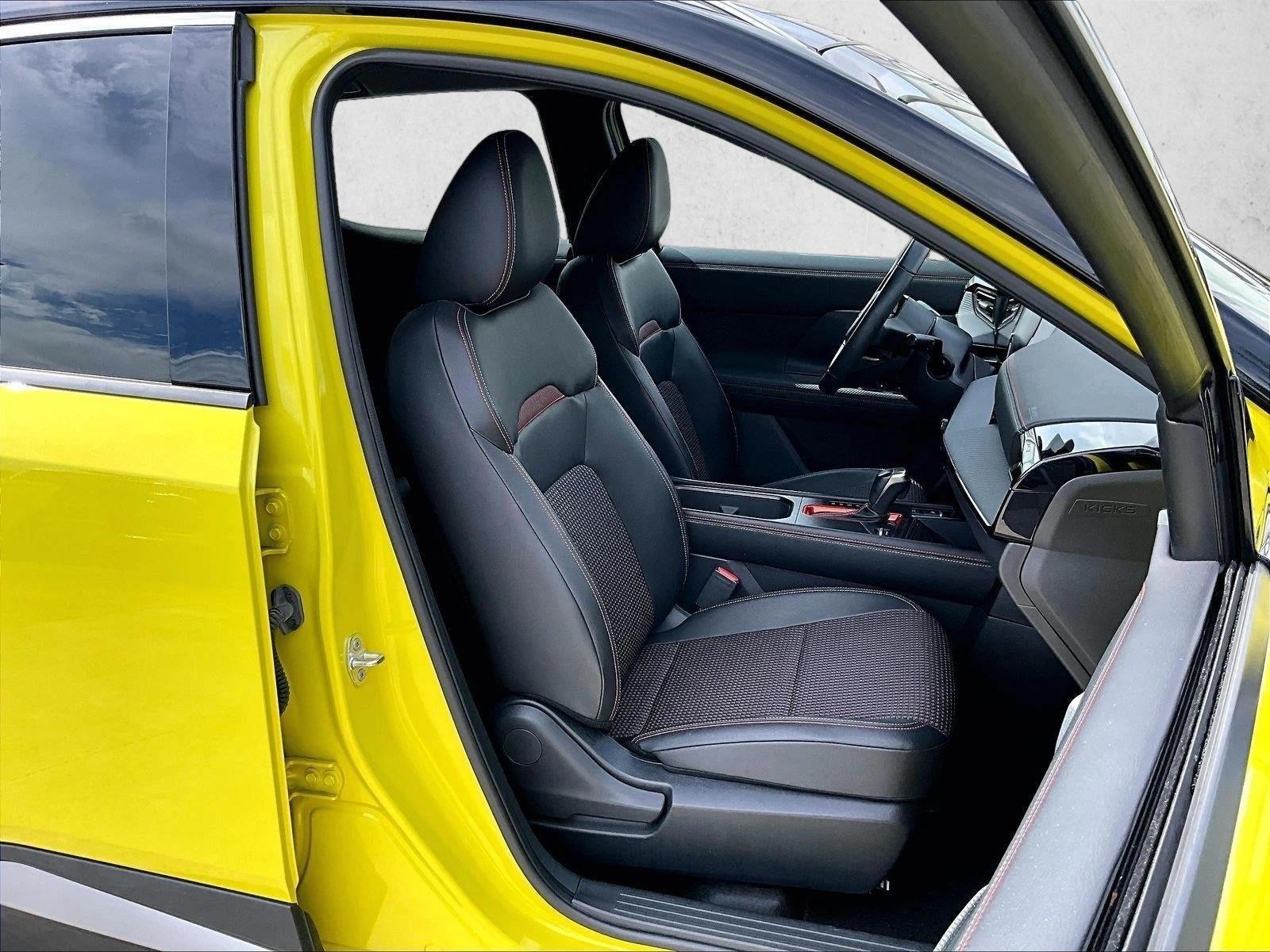 2025 Nissan Kicks SR FWD