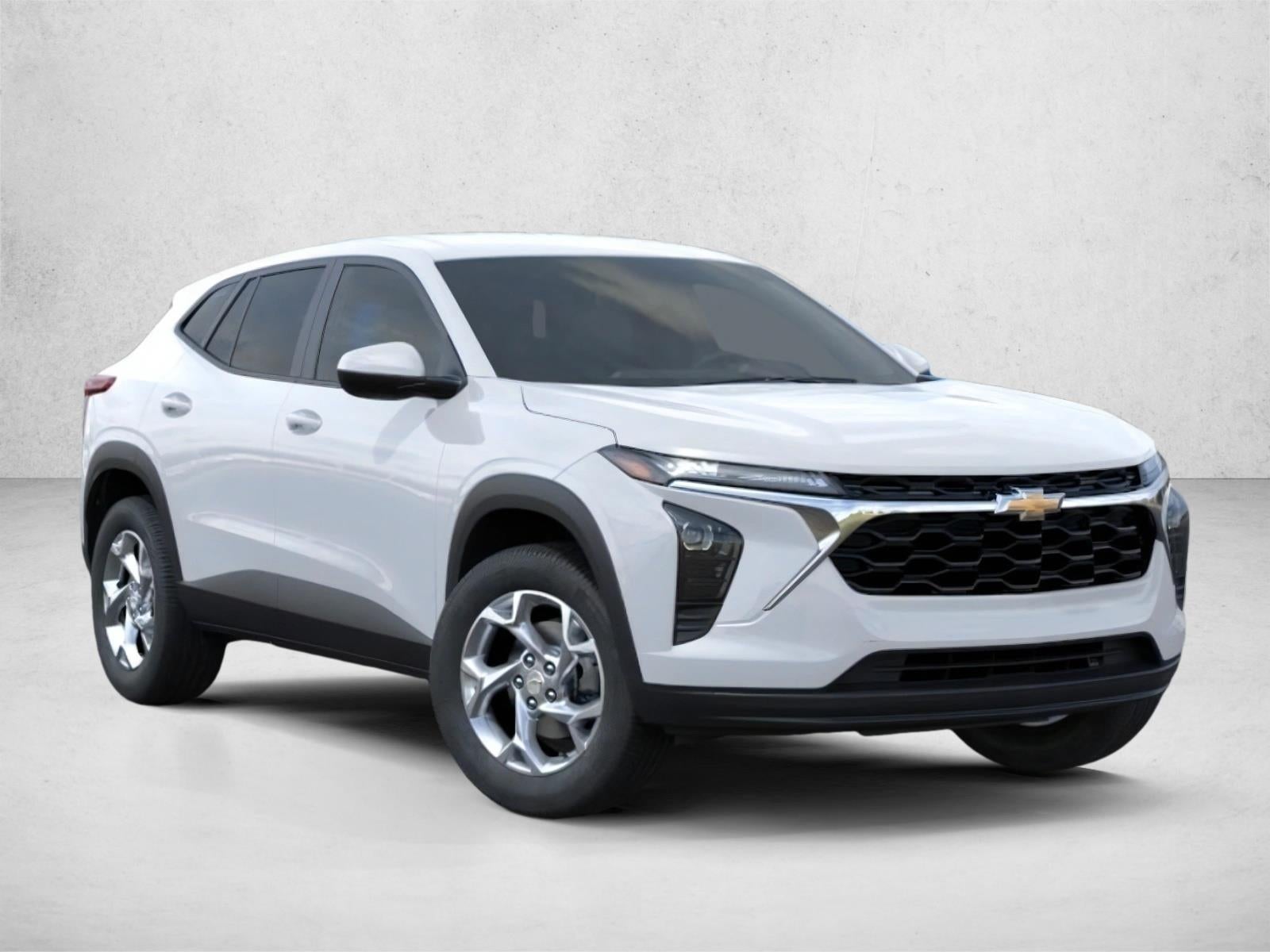 2026 Chevrolet Trax LS - Photo 2