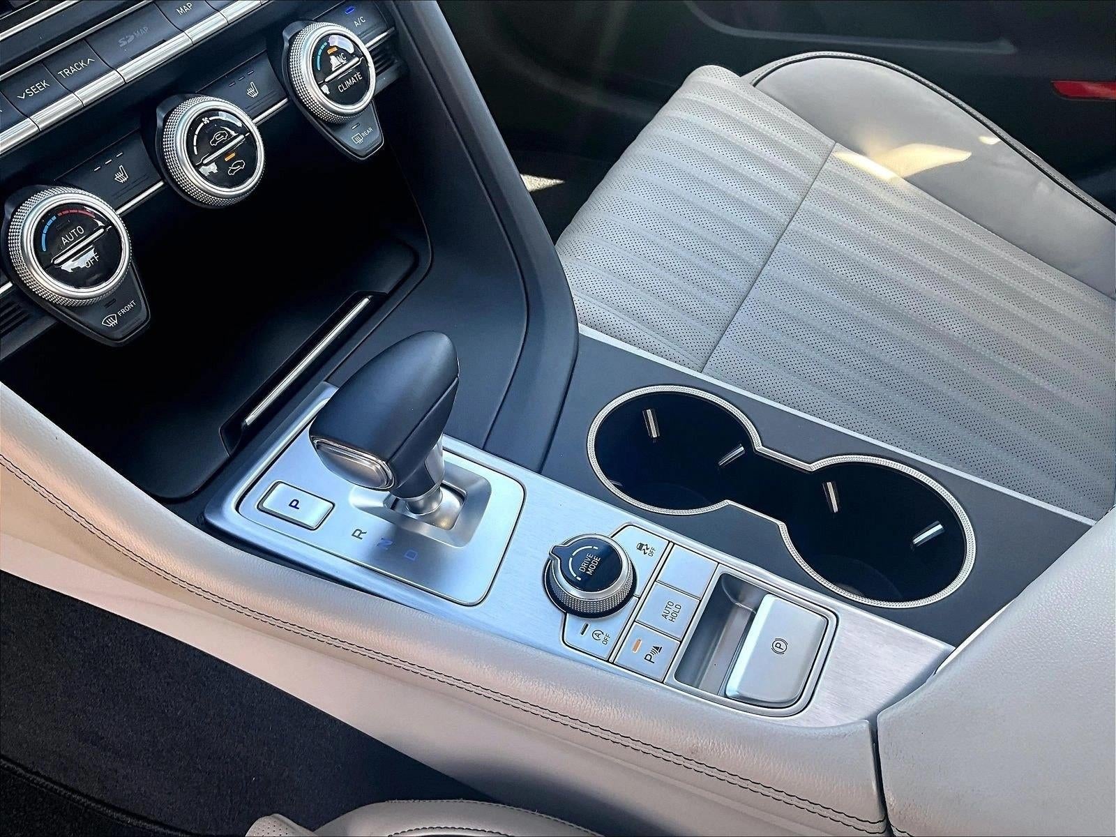 2020 Genesis G70 2.0T RWD