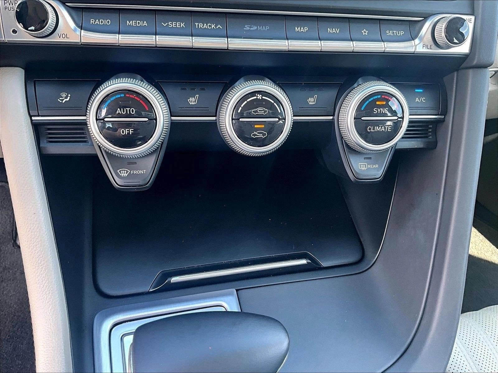 2020 Genesis G70 2.0T RWD