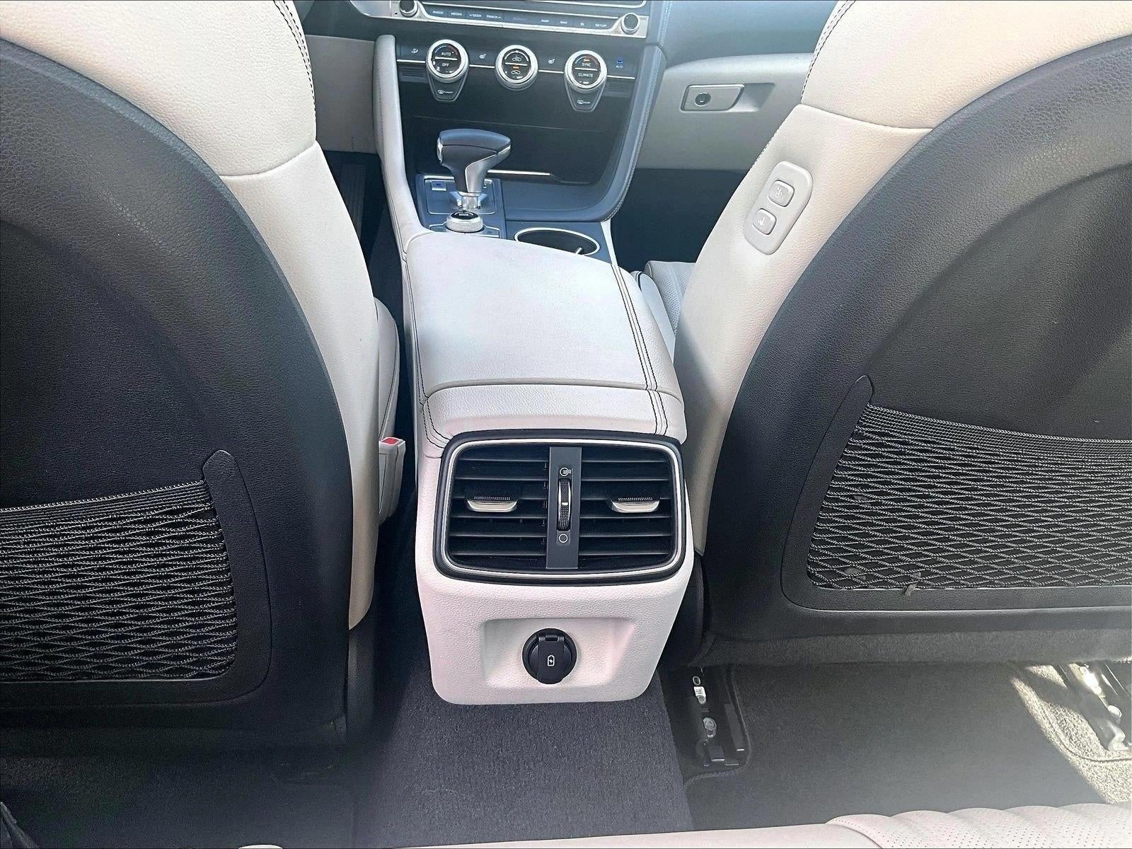 2020 Genesis G70 2.0T RWD