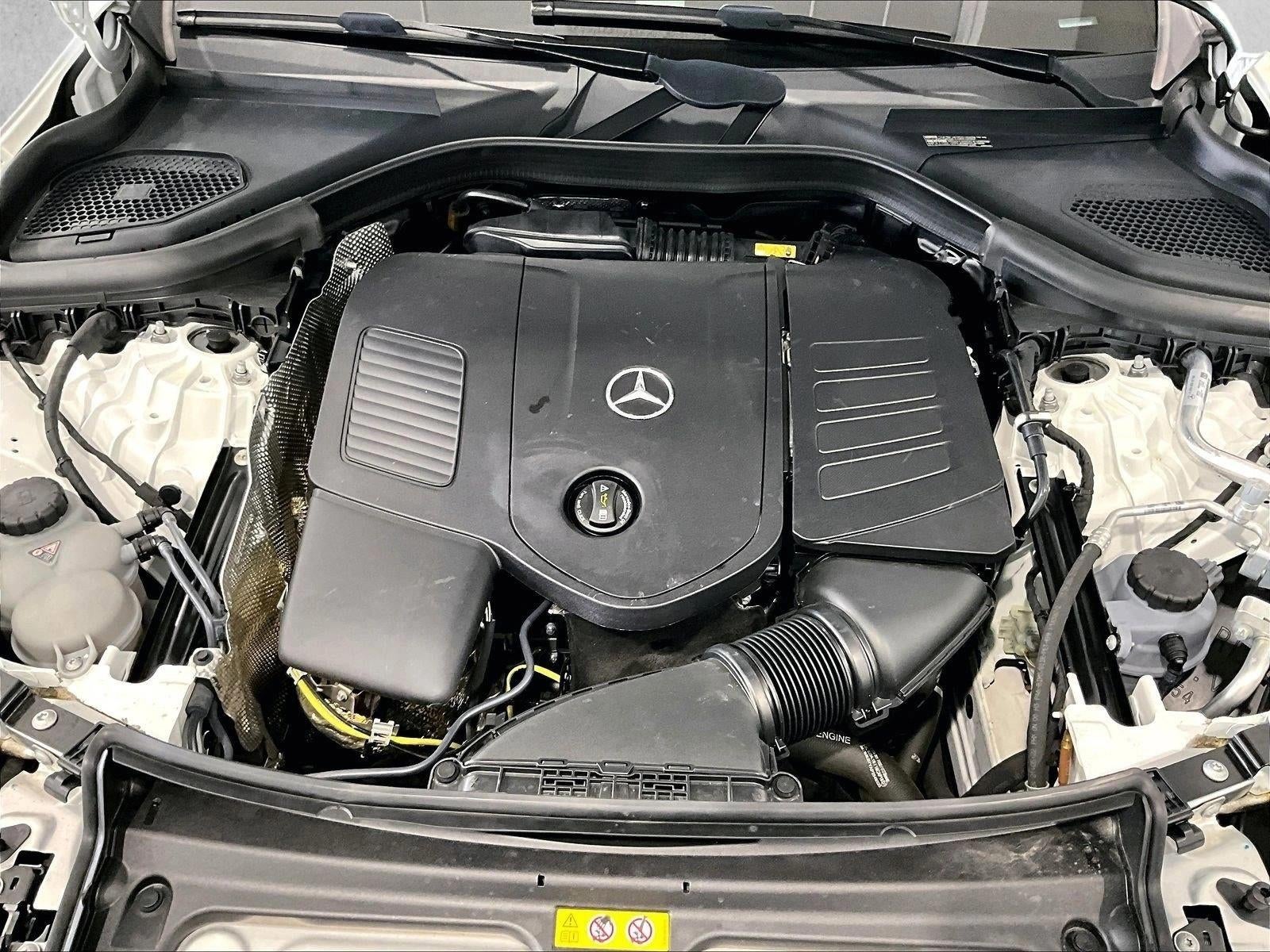 2025 Mercedes-Benz GLC 300 SUV