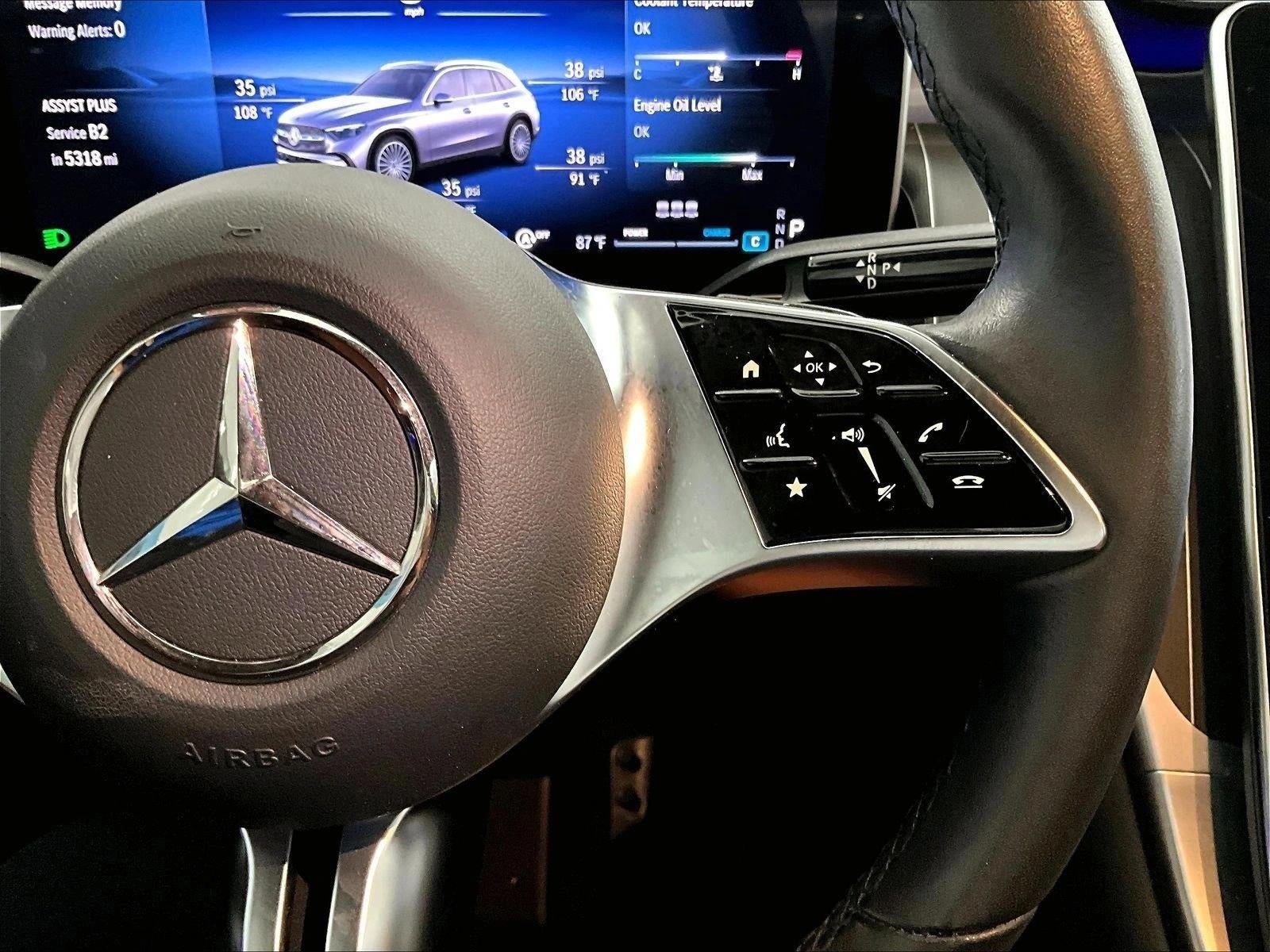 2025 Mercedes-Benz GLC 300 SUV