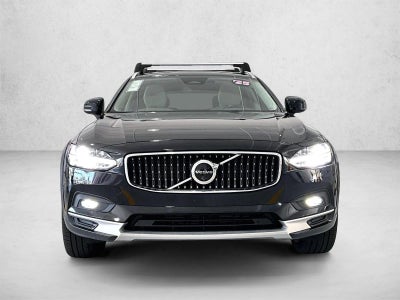 2025 Volvo V90 Cross Country Plus, B6 AWD Gas (mild hybrid)