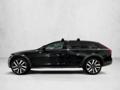 2025 Volvo V90 Cross Country Plus, B6 AWD Gas (mild hybrid)