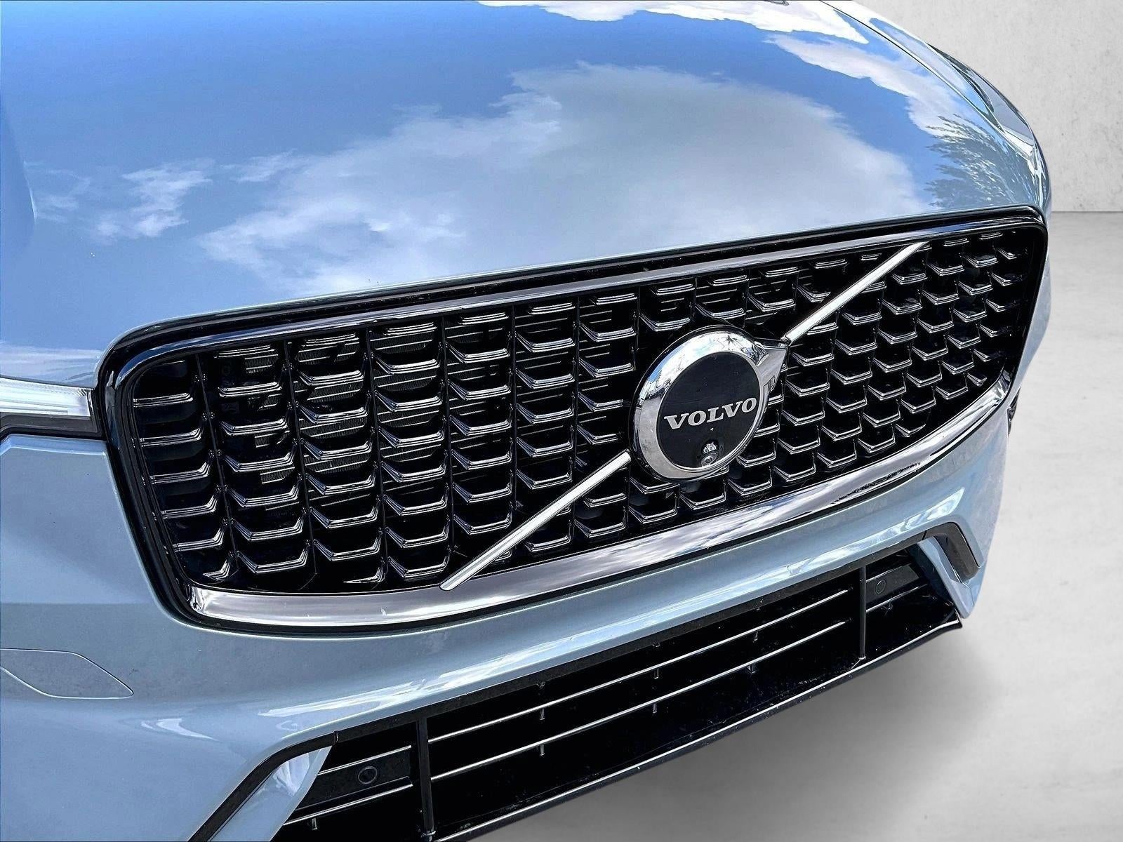 2024 Volvo XC60 Plus Dark Theme