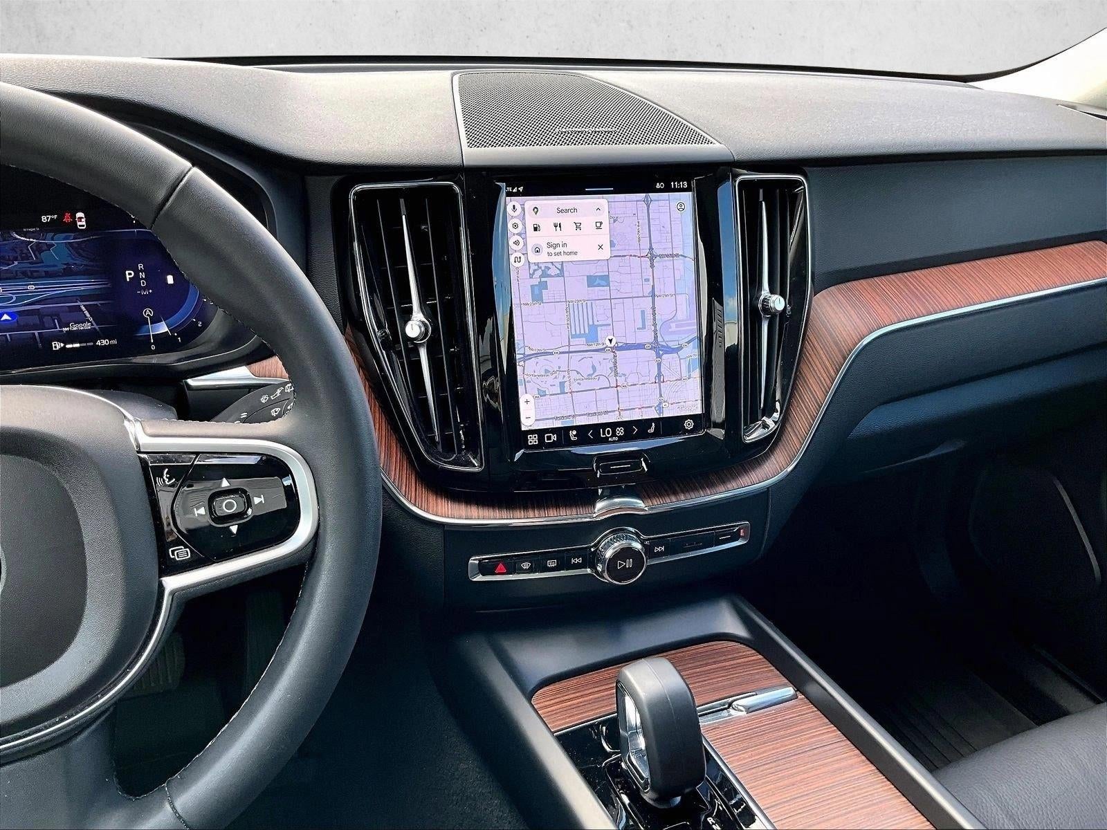 2024 Volvo XC60 Plus Dark Theme