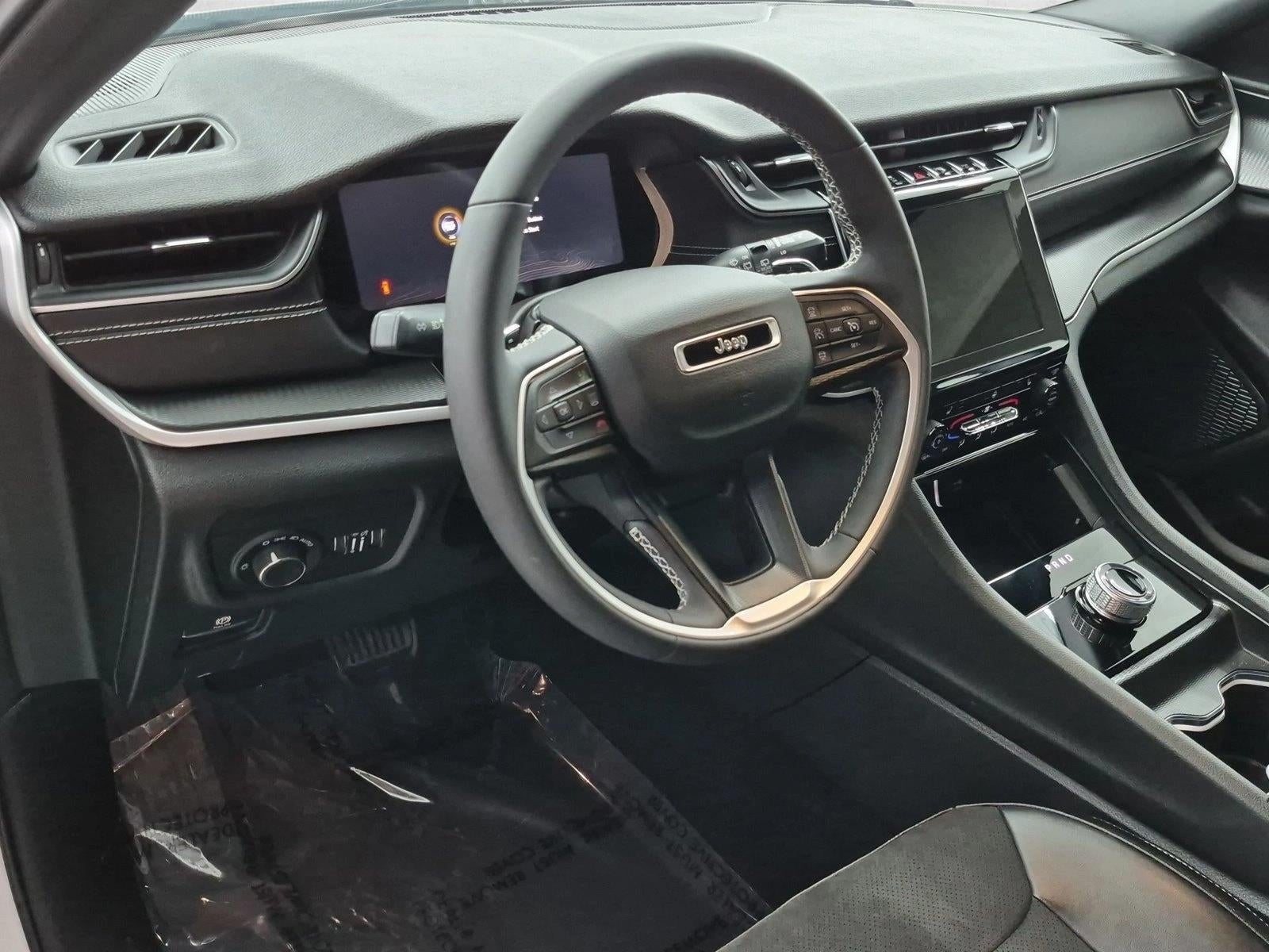 2023 Jeep Grand Cherokee L Altitude 4x2