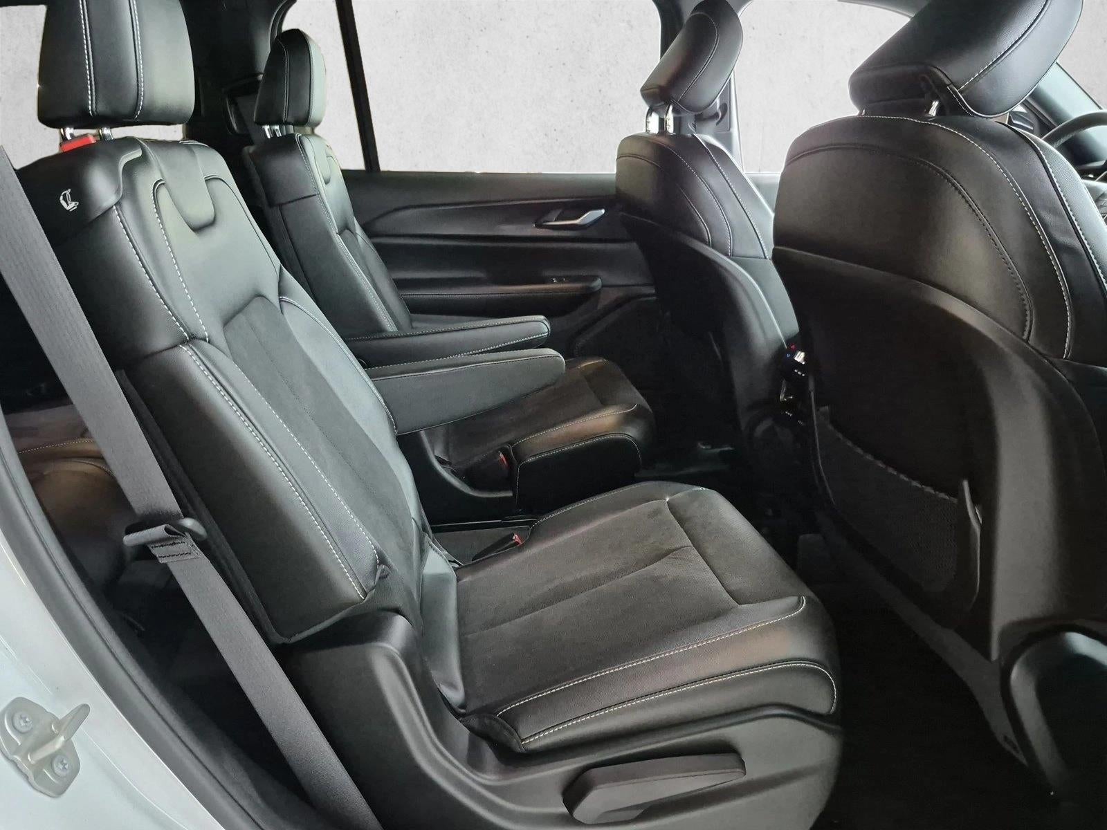 2023 Jeep Grand Cherokee L Altitude 4x2