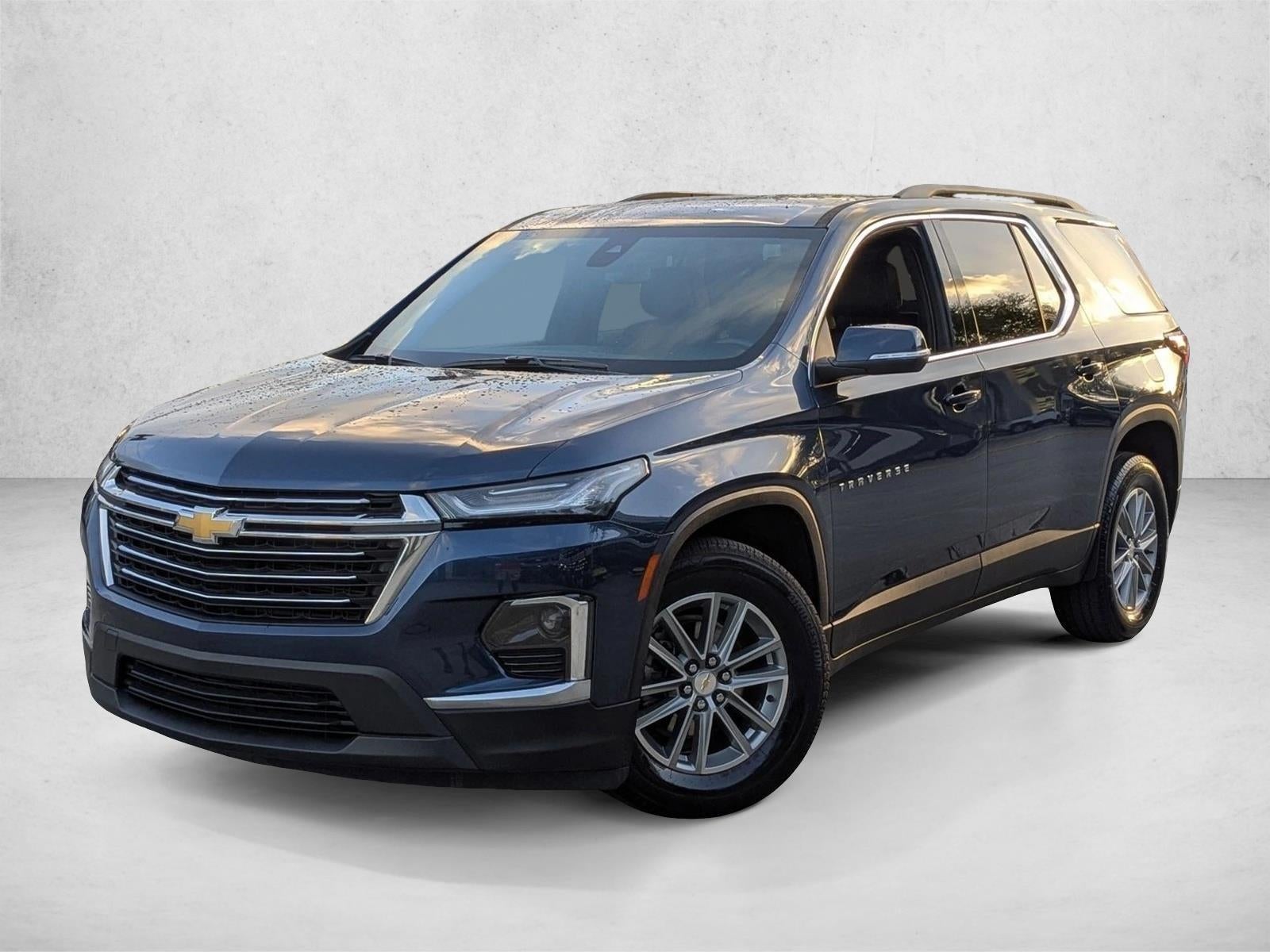 2023 Chevrolet Traverse LT Leather