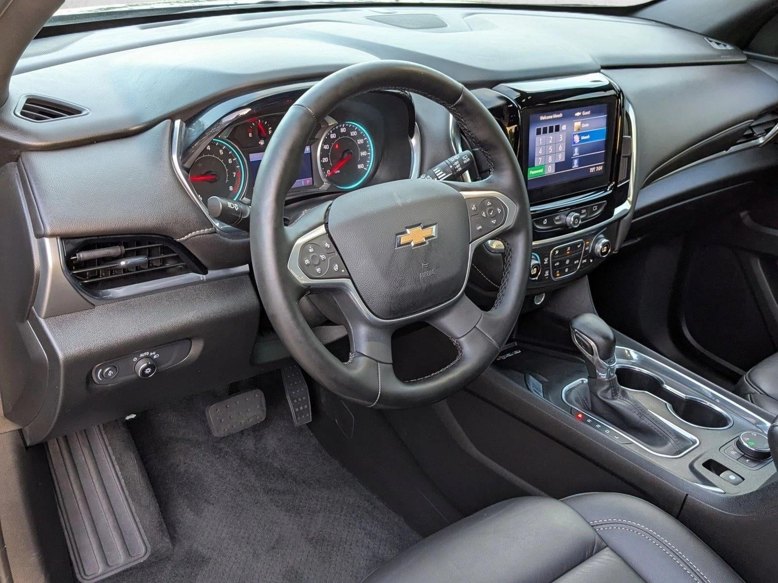 2023 Chevrolet Traverse LT Leather