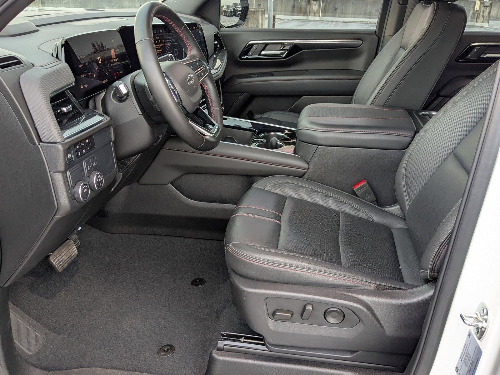 2025 Chevrolet Suburban RST