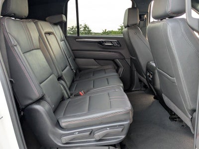 2025 Chevrolet Suburban RST