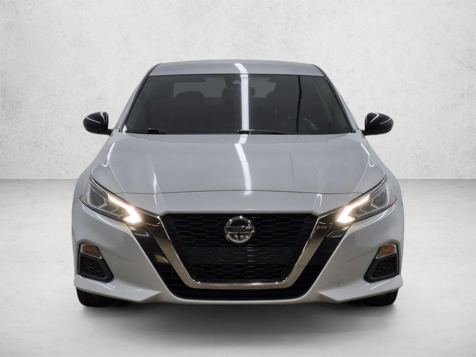 2022 Nissan Altima SR FWD