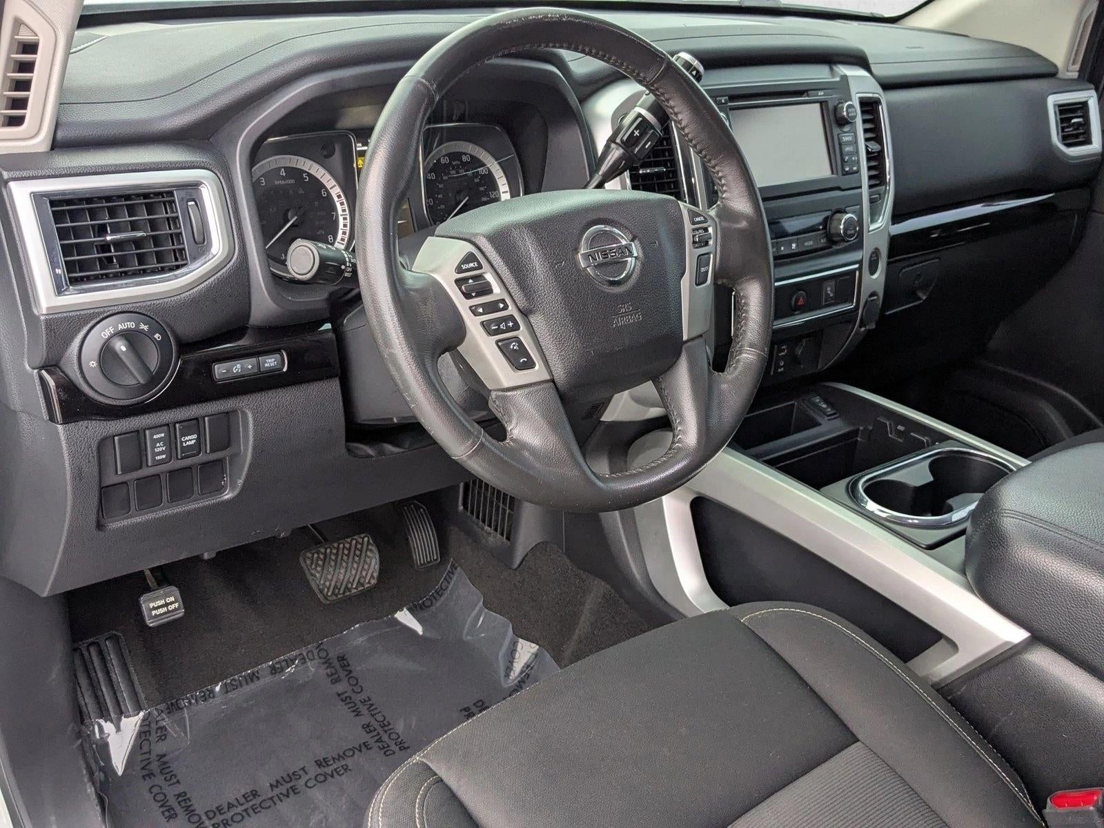 2018 Nissan TITAN SV