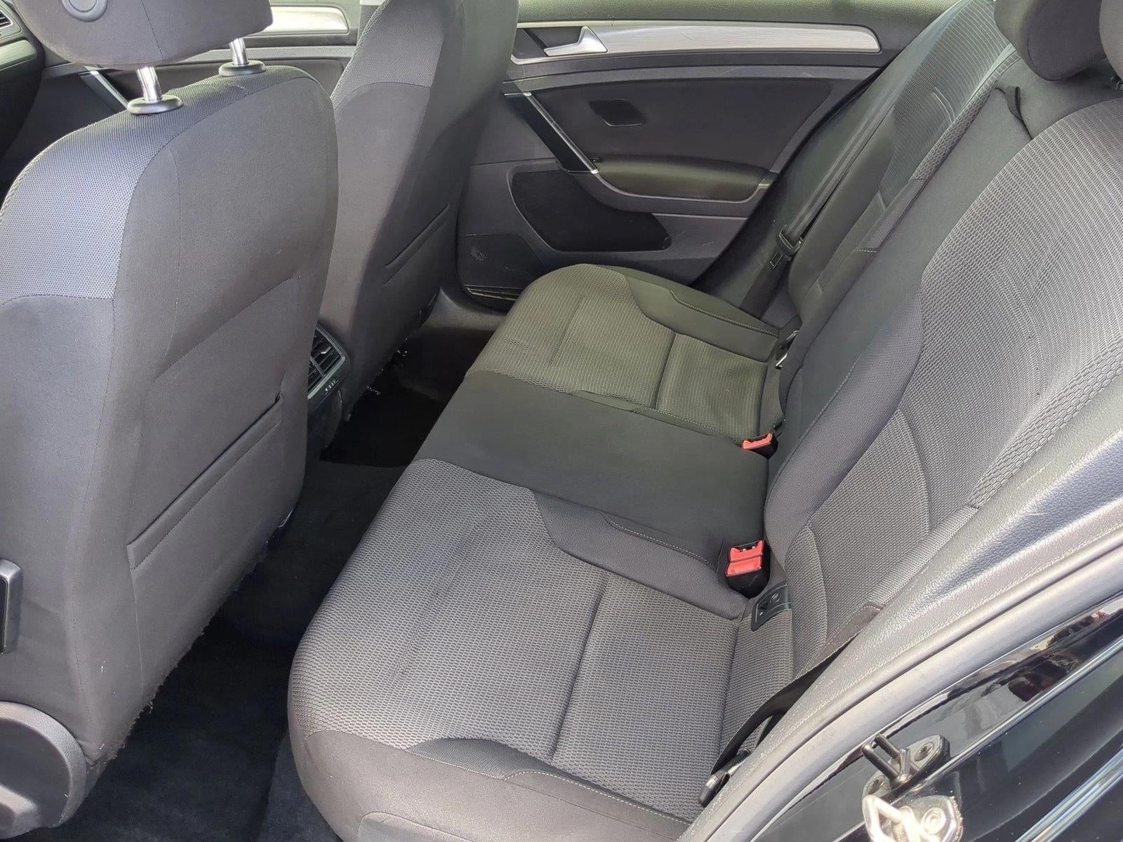 2017 Volkswagen Golf TSI S 4-Door