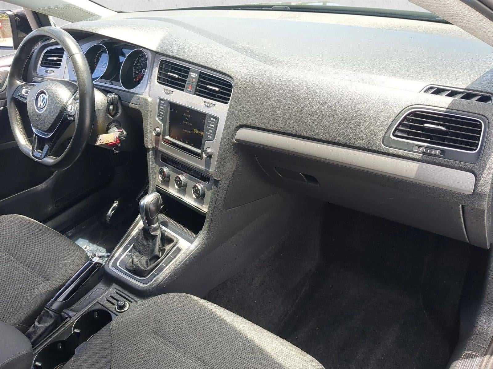 2017 Volkswagen Golf TSI S 4-Door