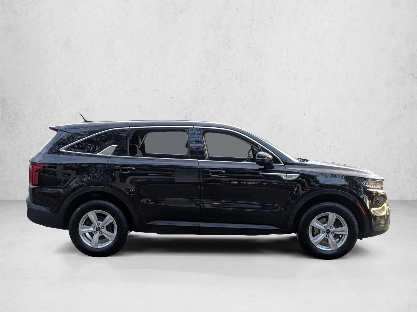 2022 Kia Sorento LX