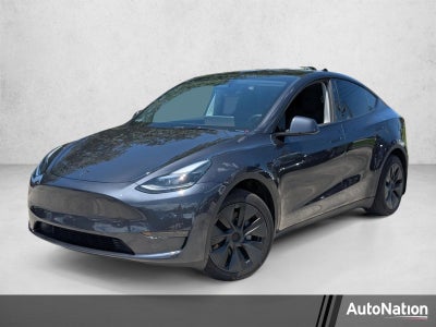2025 Tesla Model Y Long Range