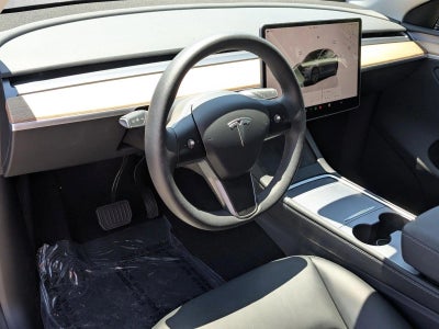 2025 Tesla Model Y Long Range