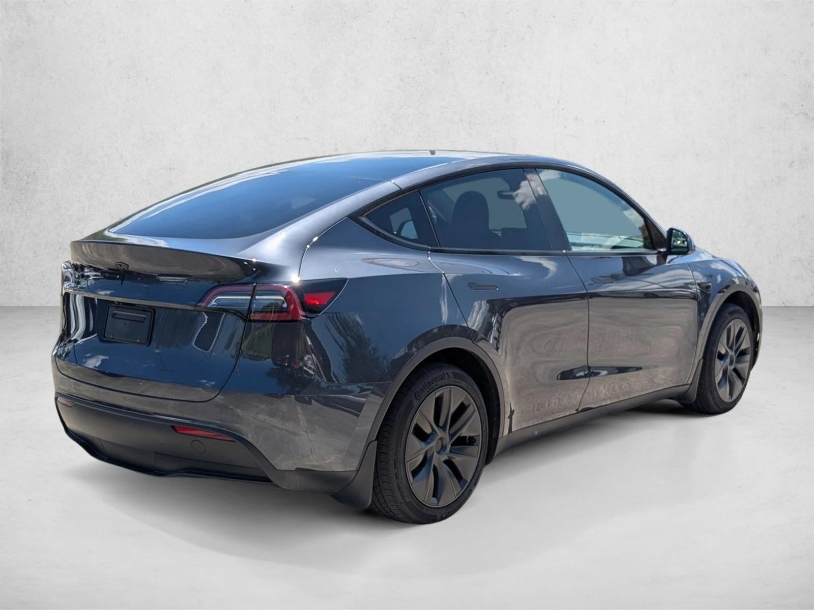 2025 Tesla Model Y Long Range
