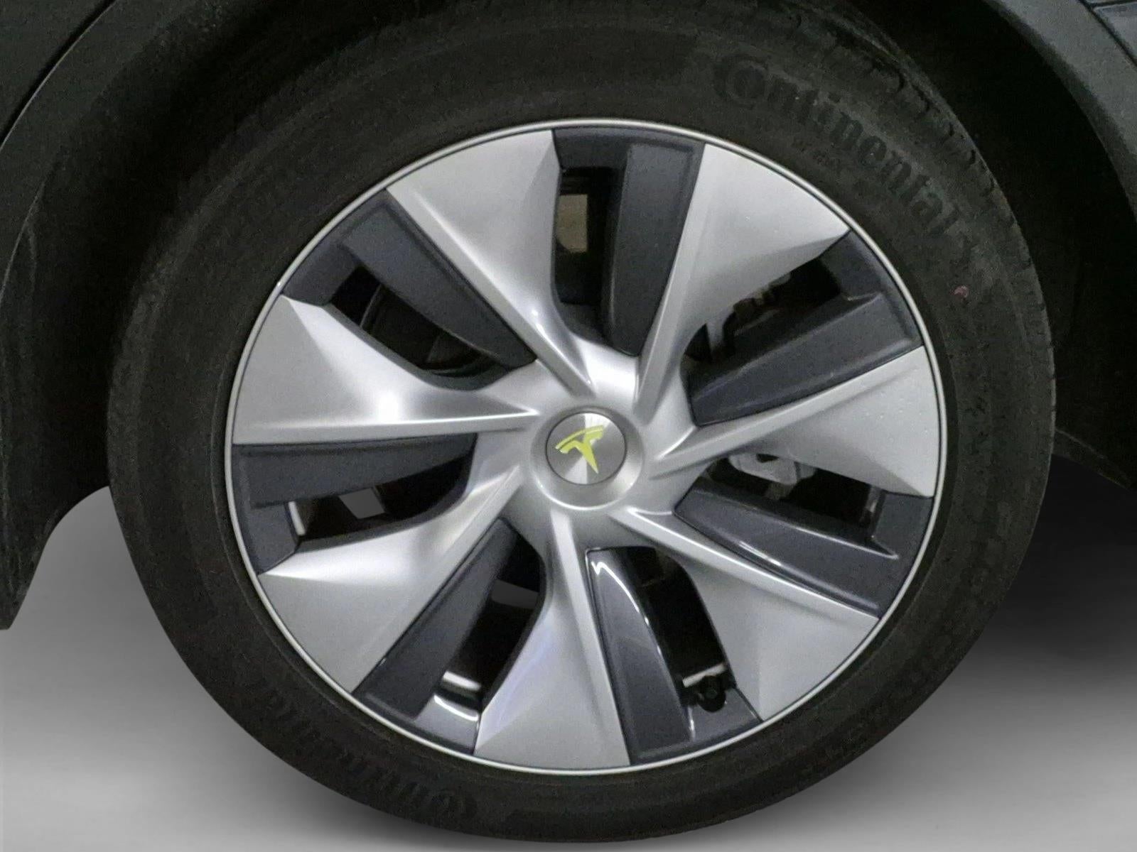 2024 Tesla Model Y Base