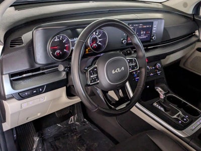 2023 Kia Carnival LX