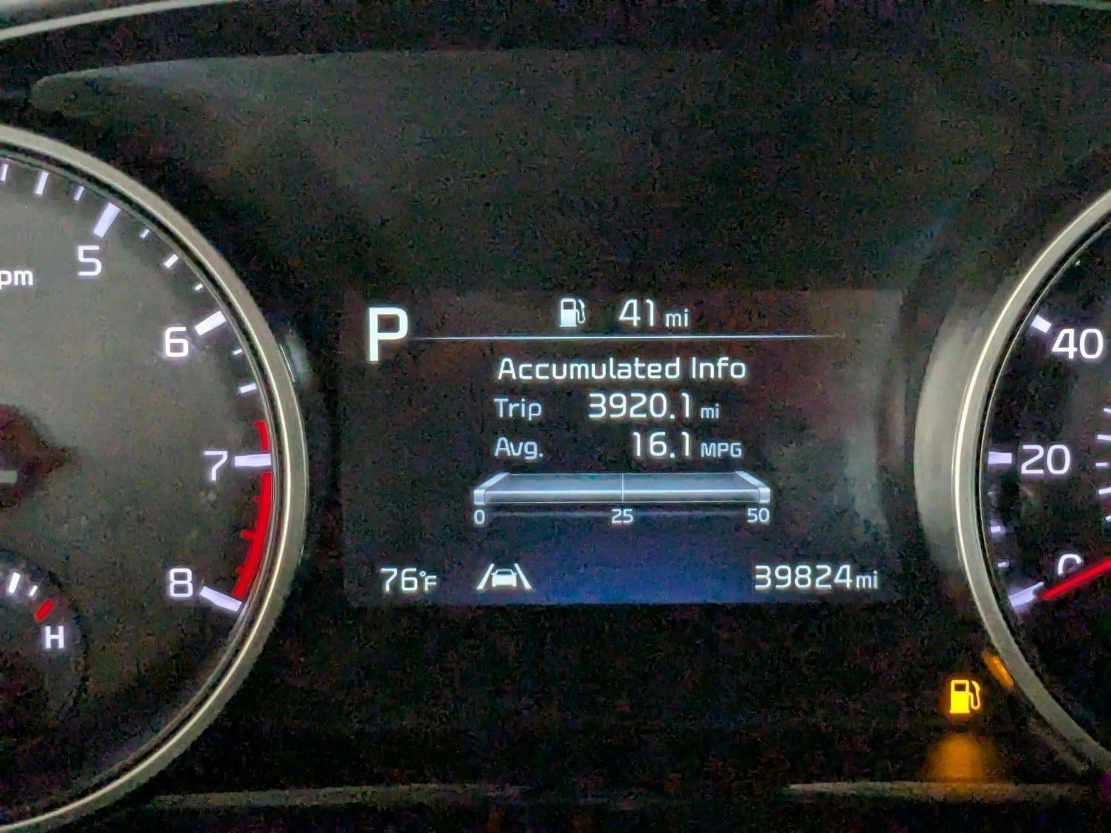 2023 Kia Carnival LX