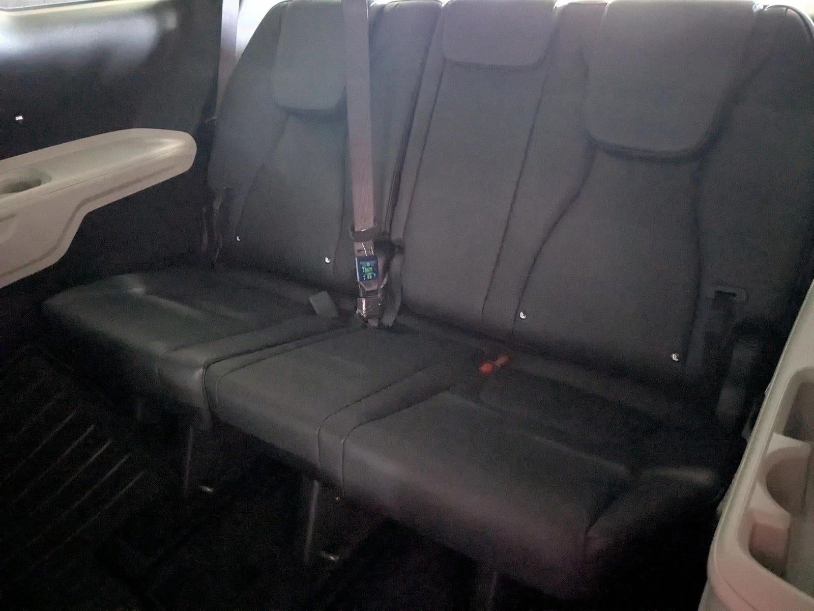 2023 Kia Carnival LX
