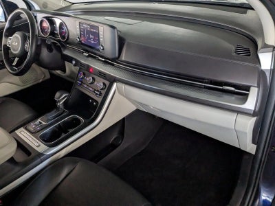 2023 Kia Carnival LX