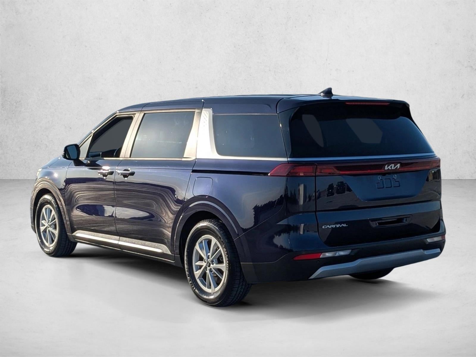 2023 Kia Carnival LX